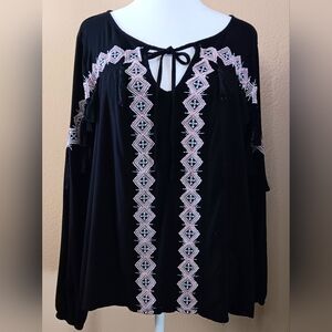 TORRID 1 Embroidered Boho Tunic Top w/ Tassels Black White Pink 1X